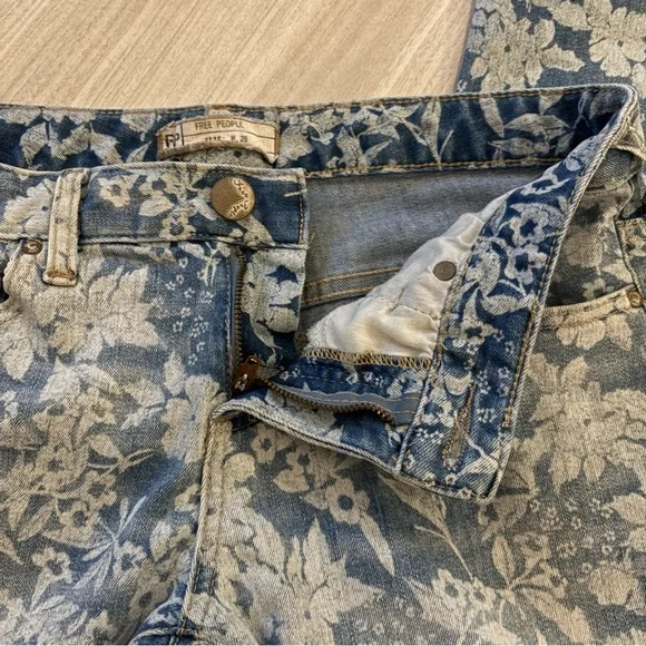 Free People Blue Printed Floral Ankle Cotton Jeans size 28 - Picture 6 of 12
